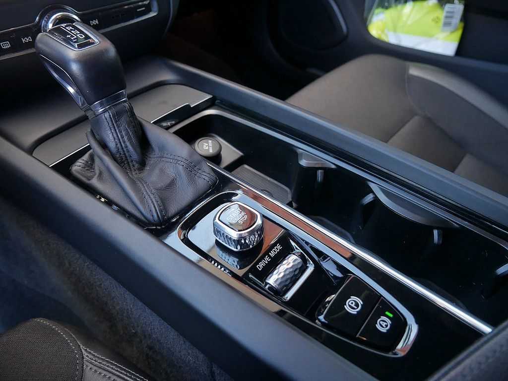 Volvo  D3 Momentum Pro