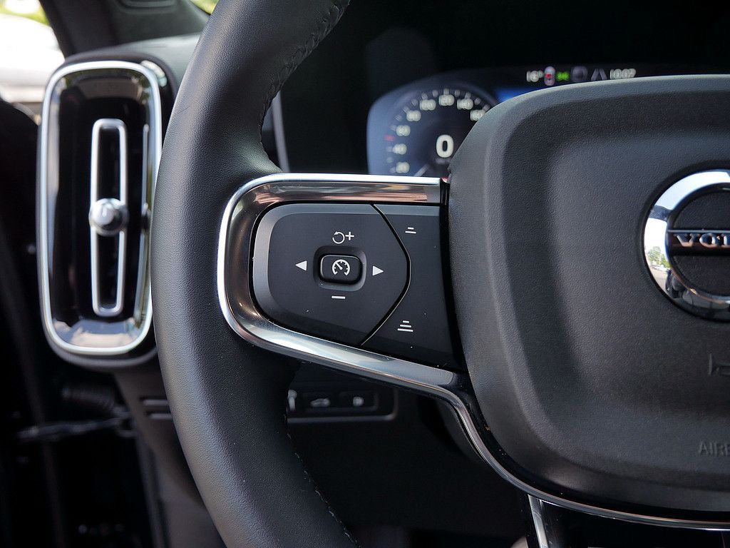 Volvo  T5 Recharge R Design MEMORY AHK 360°