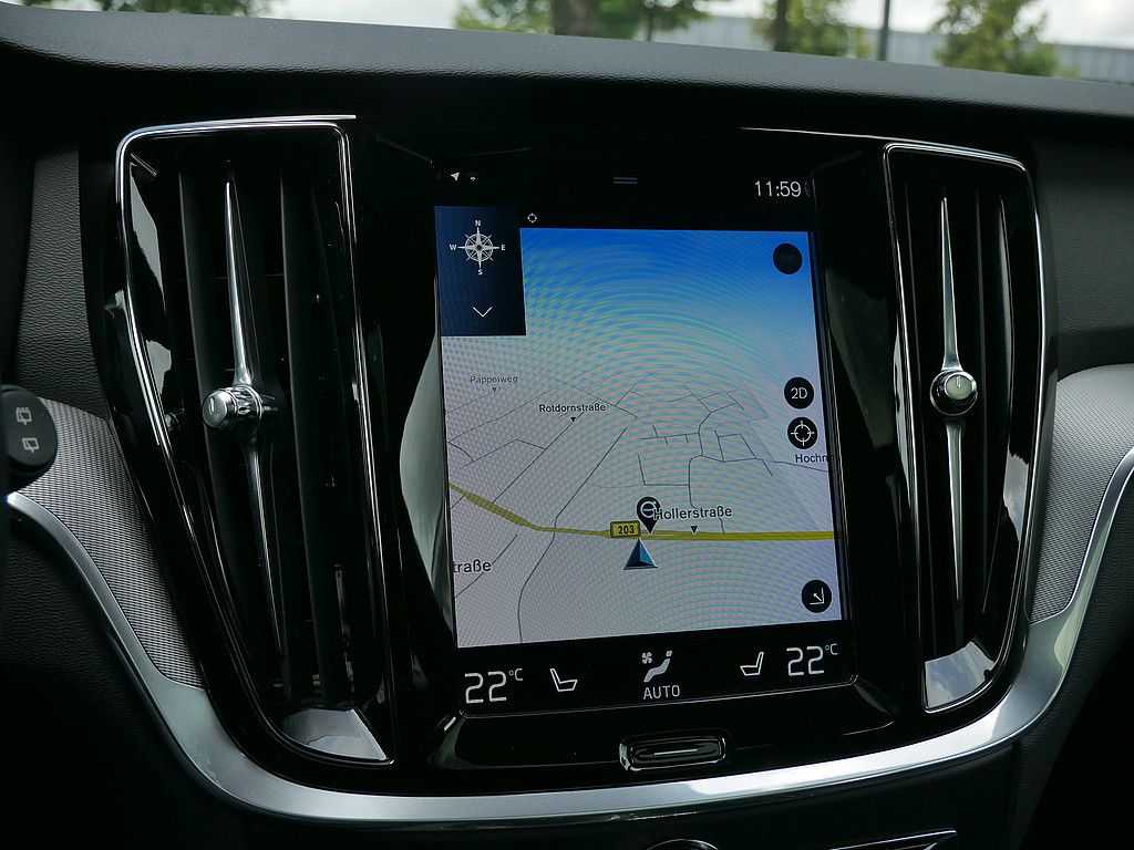 Volvo  T6 AWD Recharge R Design