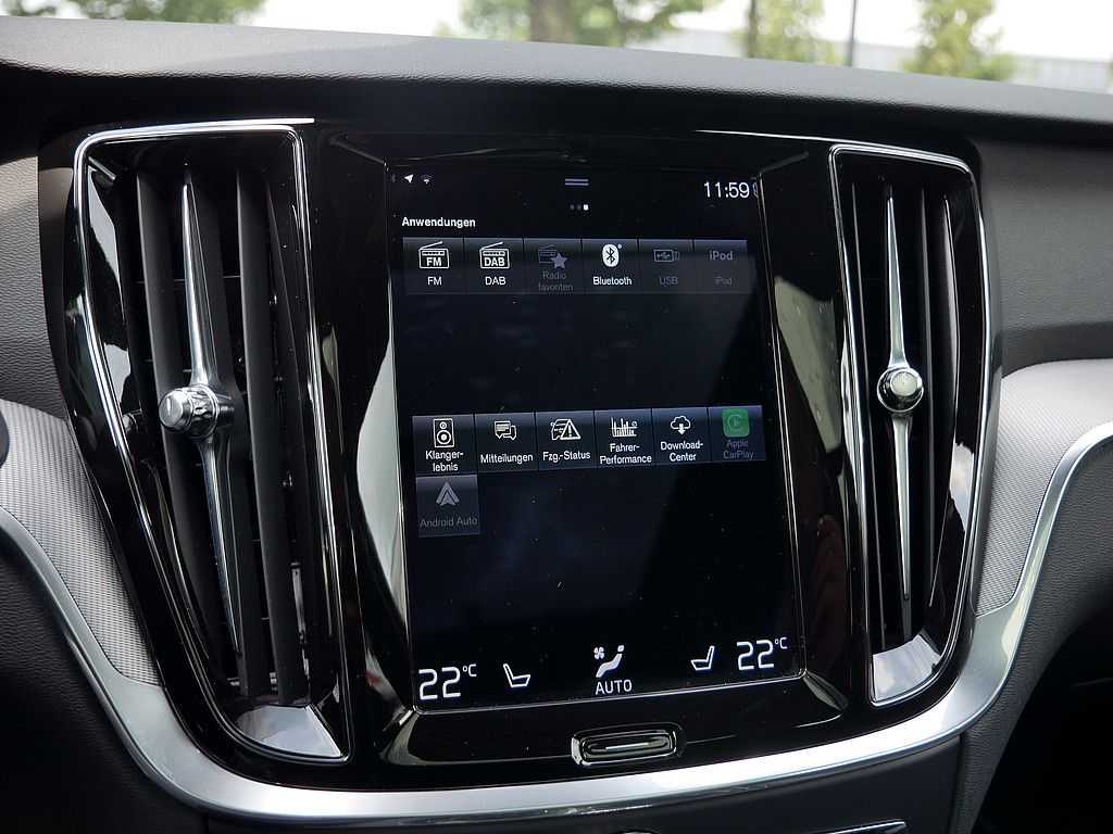 Volvo  T6 AWD Recharge R Design