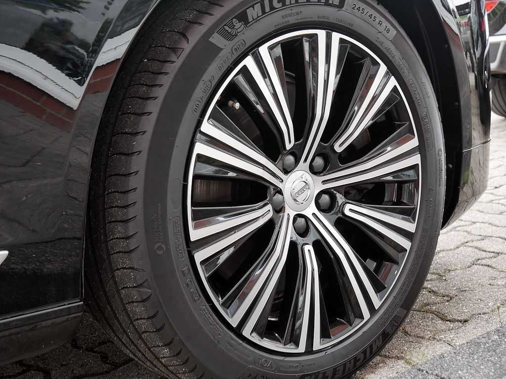 Volvo  T6 AWD Recharge Inscription Expression LED