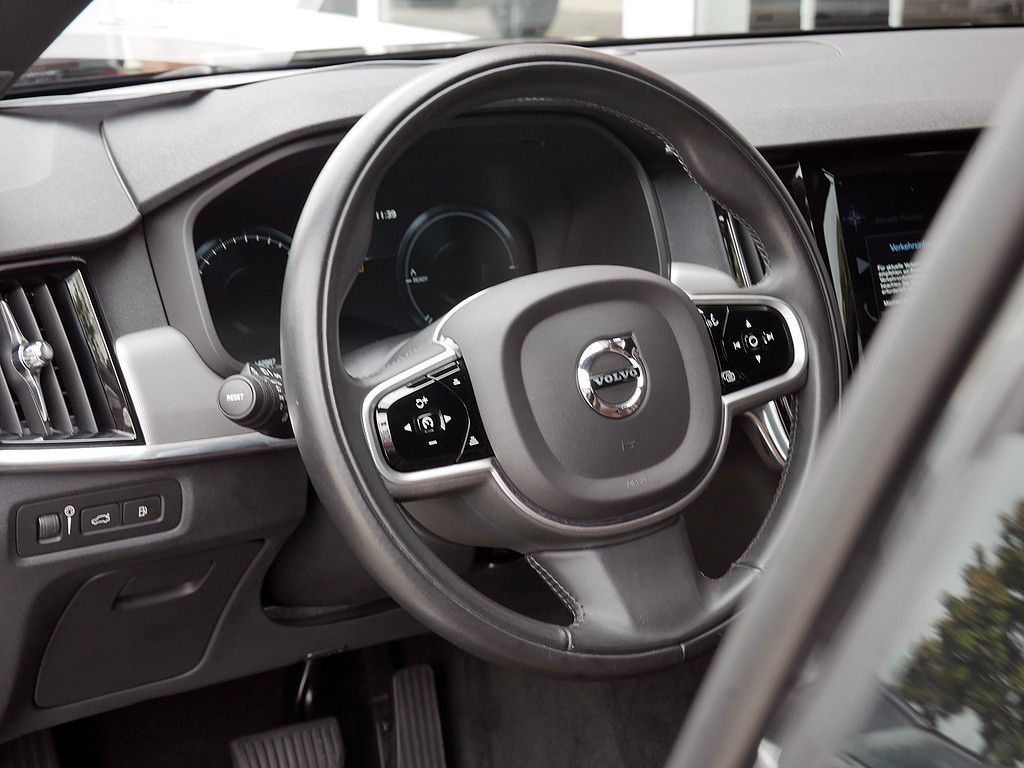 Volvo  T6 AWD Recharge Inscription Expression LED