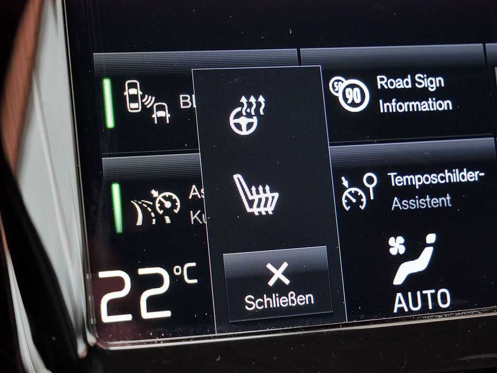 Volvo  T6 AWD Recharge Inscription Expression LED