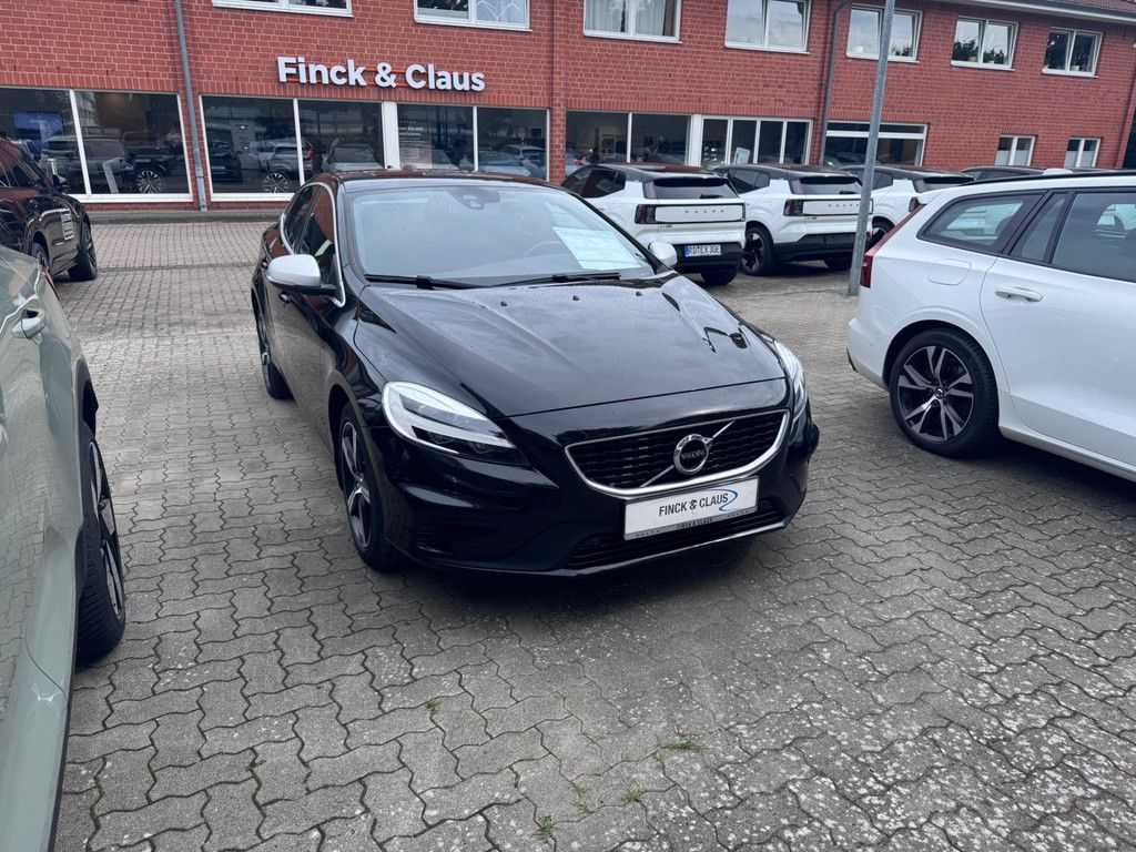Volvo  D2 R-Design