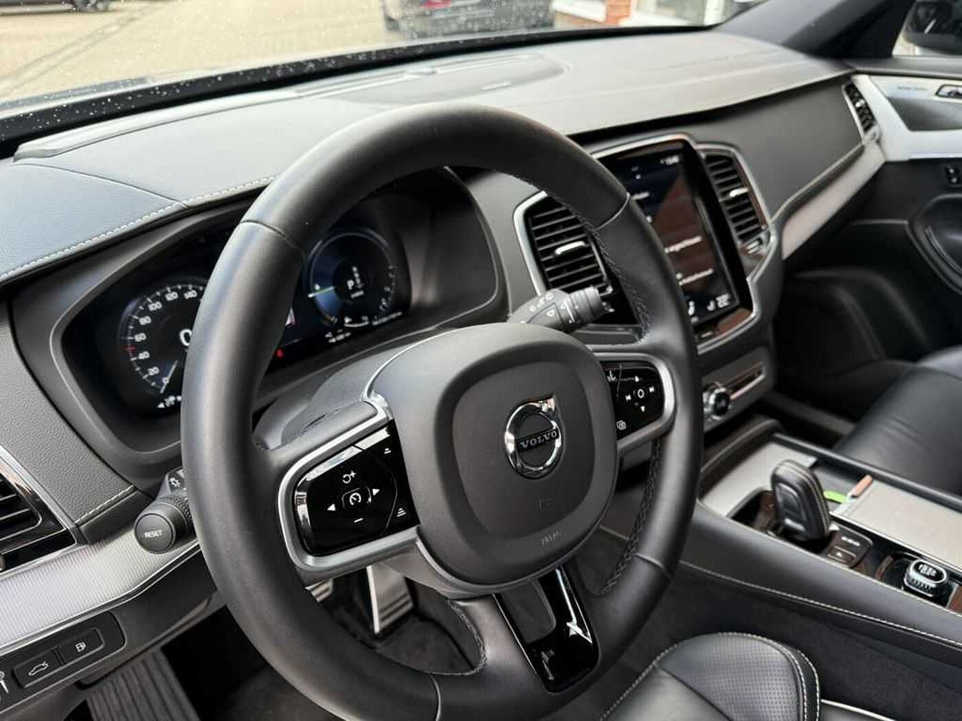 Volvo  T8 AWD R Design Edition 360° LUFTFEDERUNG