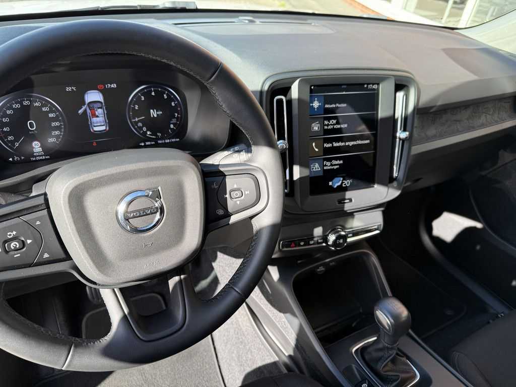 Volvo  T2 Momentum Core