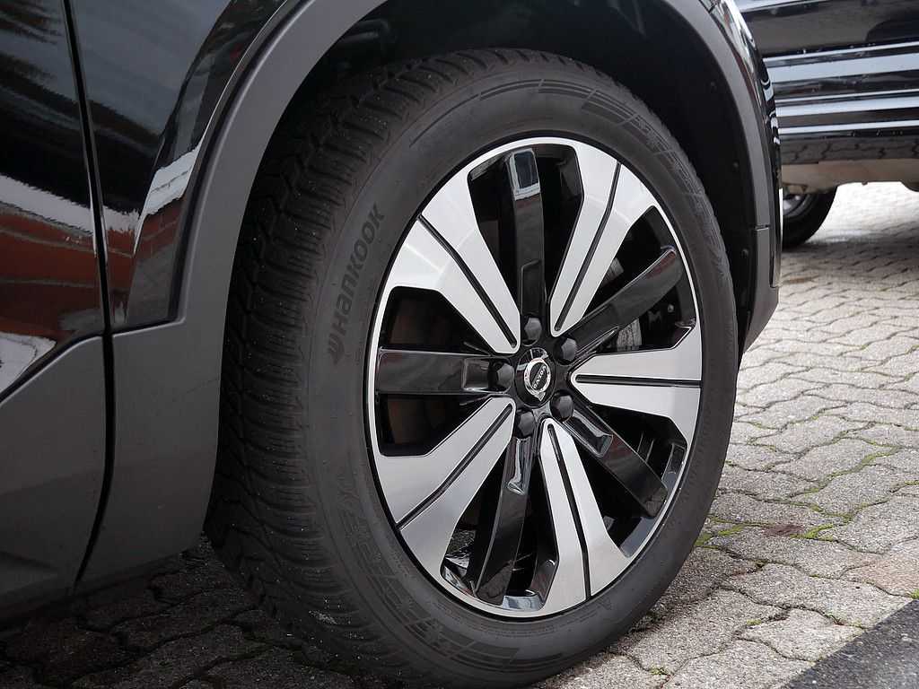 Volvo  Core Recharge Pure Electric