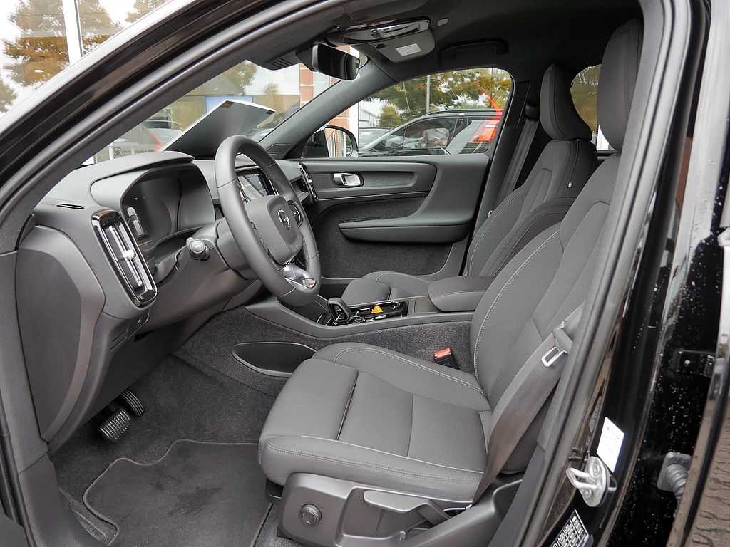 Volvo  Core Recharge Pure Electric