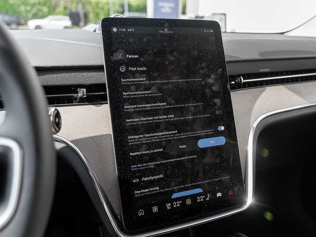 Volvo  Twin Engine Ultra HUD PANO 360° 7-SITZER