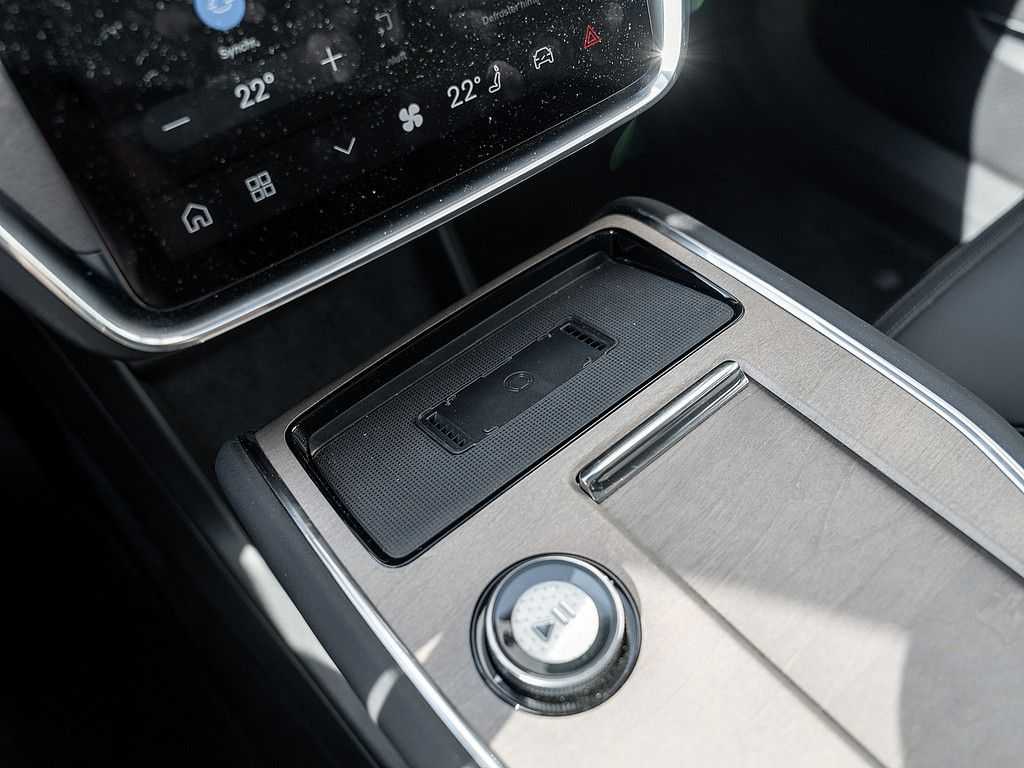 Volvo  Twin Engine Ultra HUD PANO 360° 7-SITZER