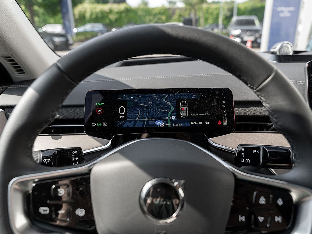 Volvo  Twin Engine Ultra HUD PANO 360° 7-SITZER