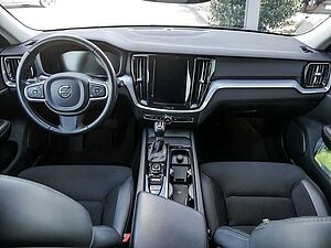 Volvo  D3 Momentum Pro