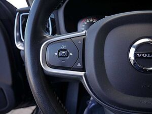 Volvo  D3 Momentum Pro