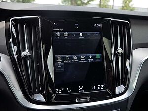 Volvo  T6 AWD Recharge R Design