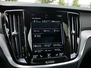 Volvo  T6 AWD Recharge R Design