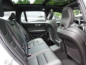 Volvo  T6 AWD Recharge R Design