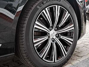 Volvo  T6 AWD Recharge Inscription Expression LED