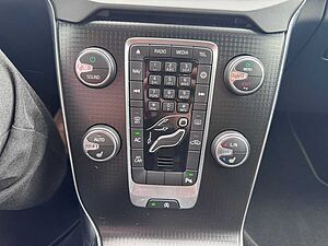 Volvo  D2 R-Design