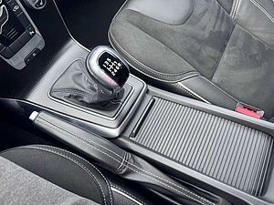 Volvo  D2 R-Design