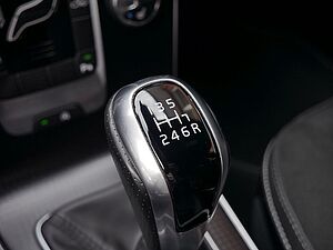 Volvo  D2 R-Design