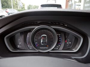 Volvo  D2 R-Design