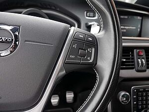 Volvo  D2 R-Design