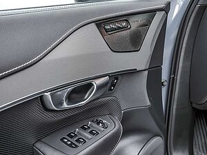 Volvo  T8 AWD R Design Edition 360° LUFTFEDERUNG