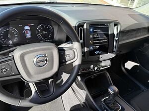 Volvo  T2 Momentum Core