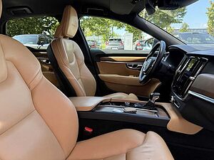 Volvo  D4 Inscription