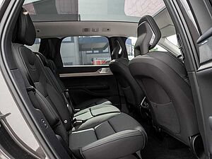 Volvo  Twin Engine Ultra HUD PANO 360° 7-SITZER