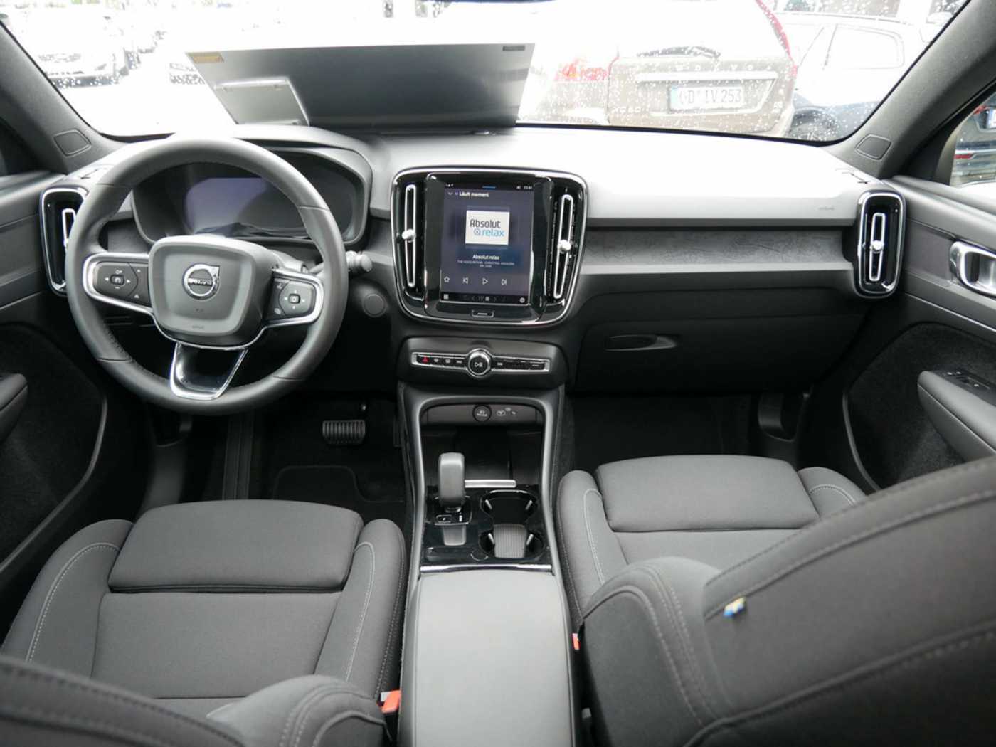 Volvo  Plus Recharge Pure Electric AWD LED PANO