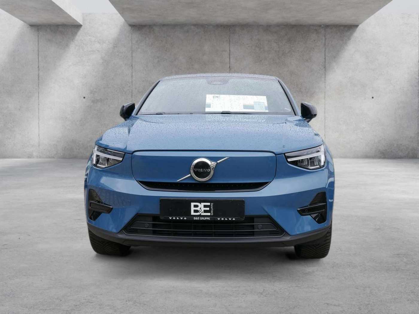 Volvo  Plus Recharge Pure Electric AWD LED PANO