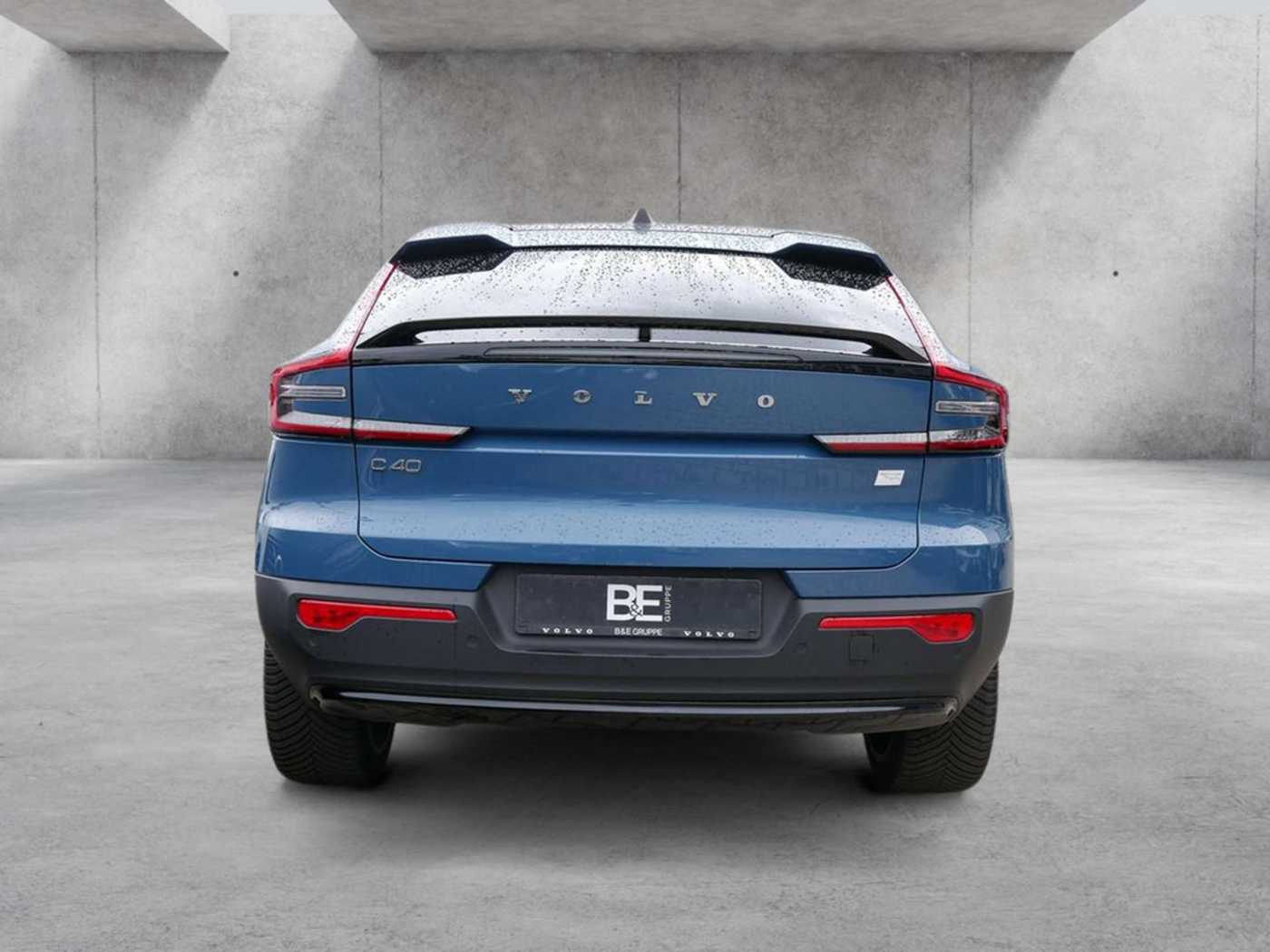 Volvo  Plus Recharge Pure Electric AWD LED PANO