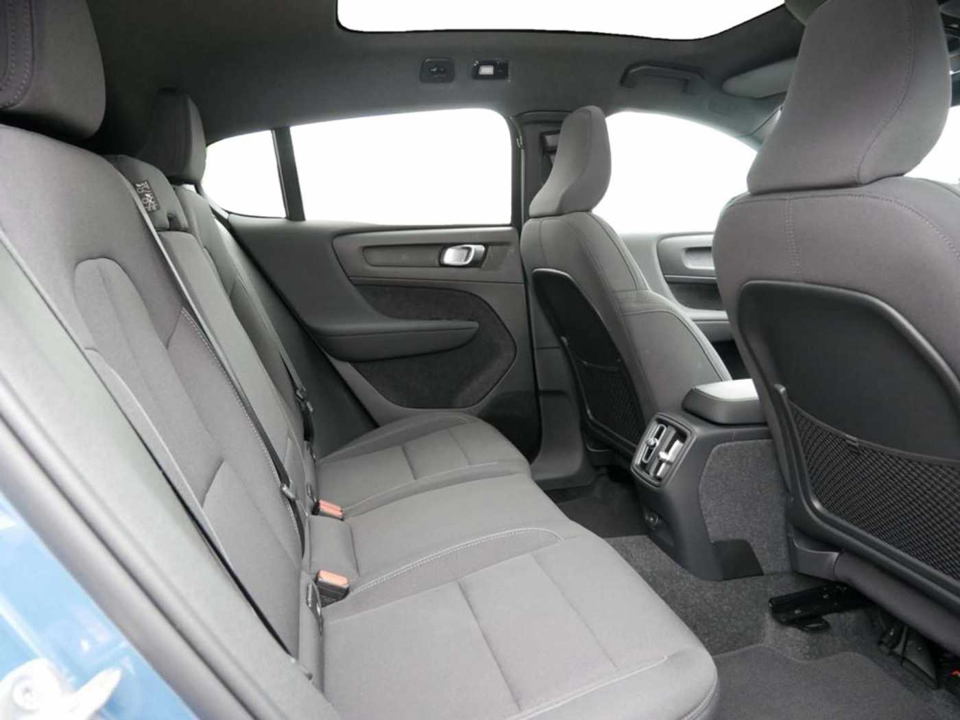 Volvo  Plus Recharge Pure Electric AWD LED PANO