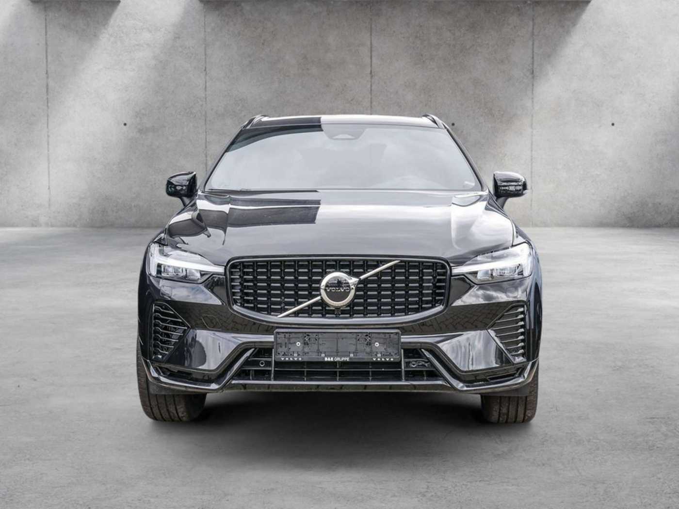 Volvo  T6 AWD Plus Dark H/K HGSD STANDHZ LED