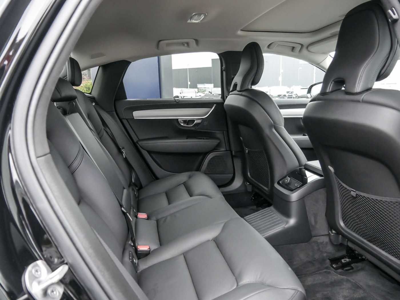 Volvo  T8 PHEV Ultimate Dark AWD
