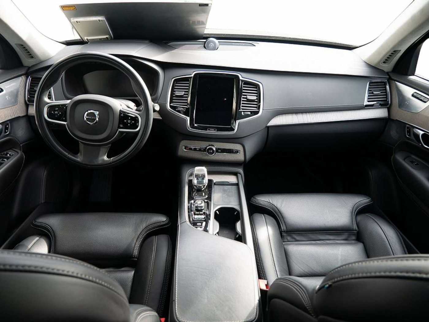 Volvo  2.0 Inscription Recharge Plug-In Hybrid AWD