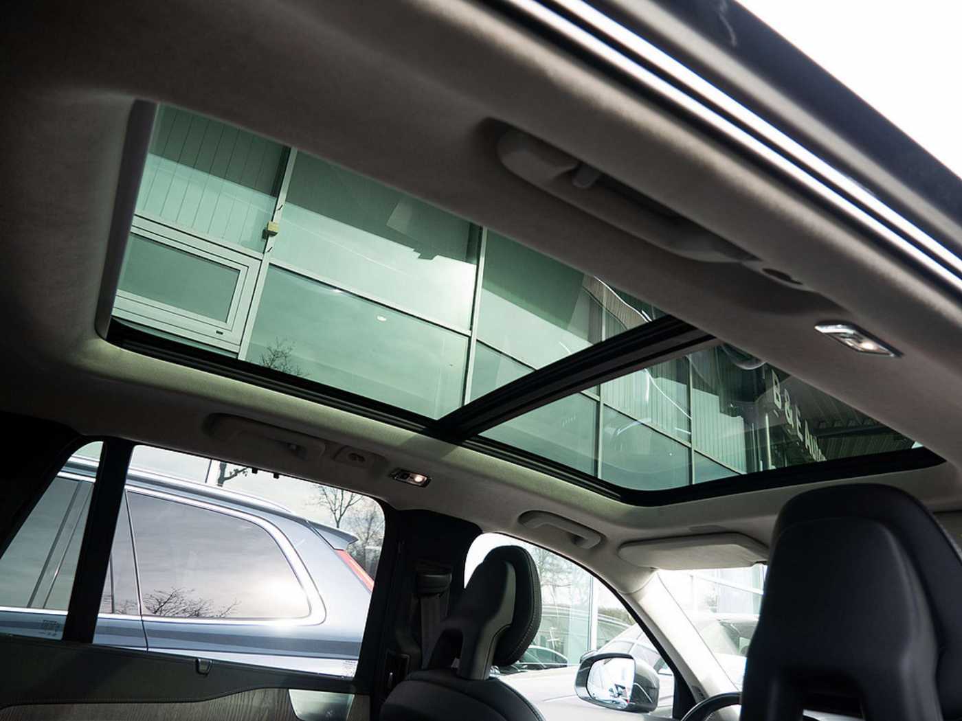 Volvo  2.0 Inscription Recharge Plug-In Hybrid AWD