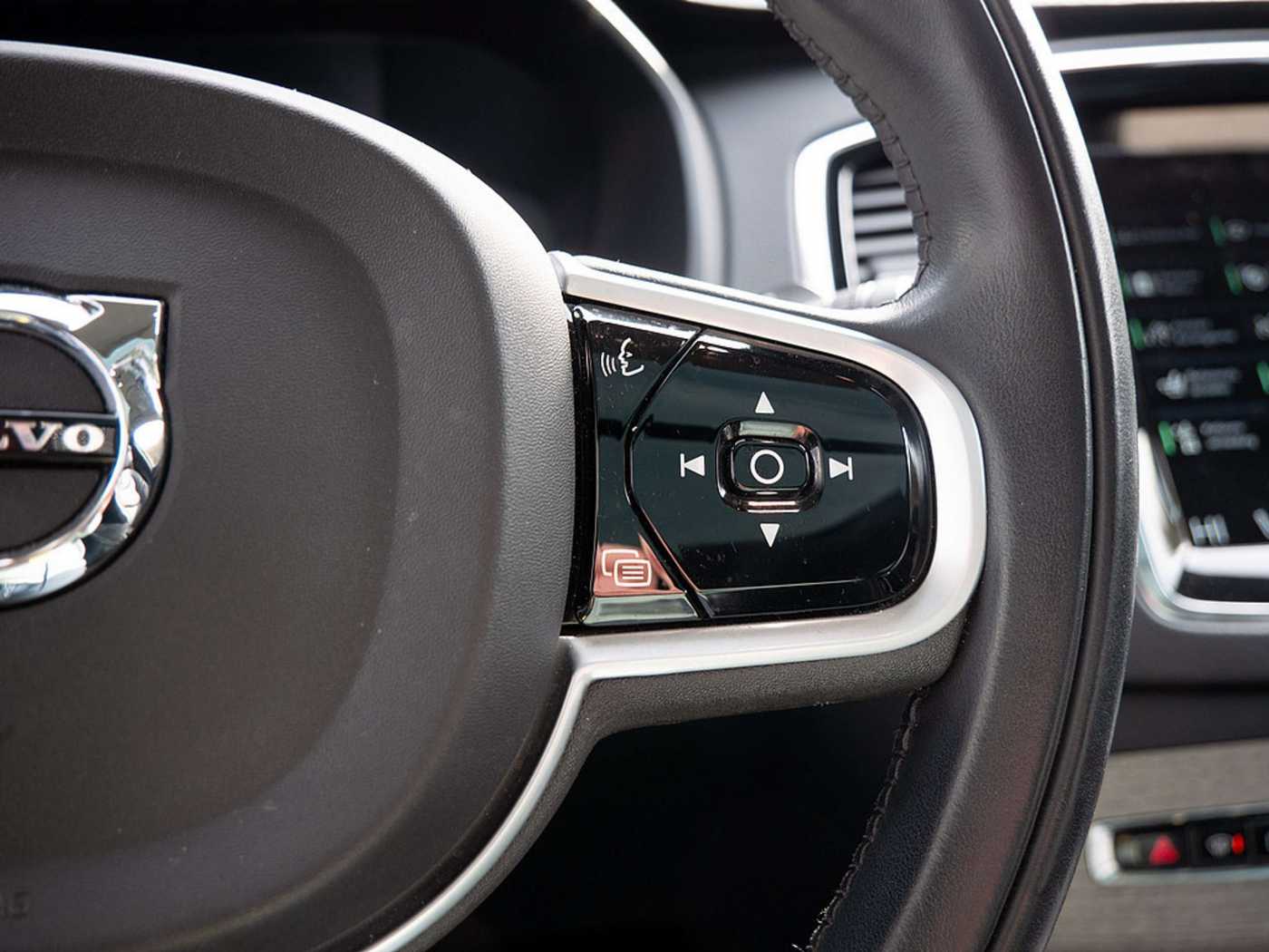 Volvo  2.0 Inscription Recharge Plug-In Hybrid AWD