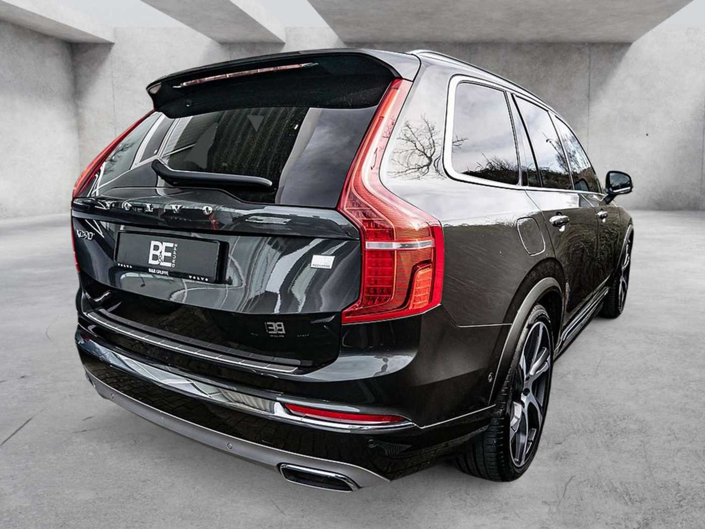 Volvo  2.0 Inscription Recharge Plug-In Hybrid AWD
