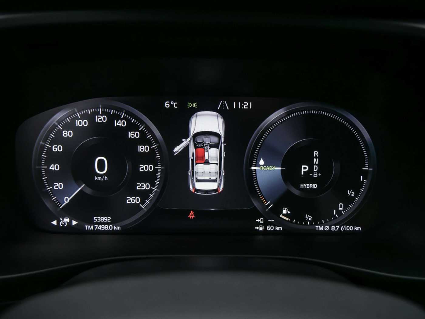 Volvo  1.5 R Design Expression Recharge Plug-In Hybrid 2W