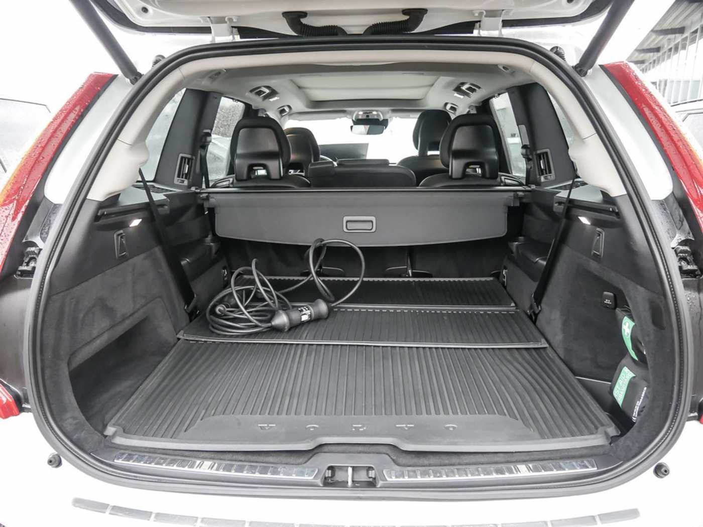 Volvo  T8 Inscription Expression AWD FACEL. LED