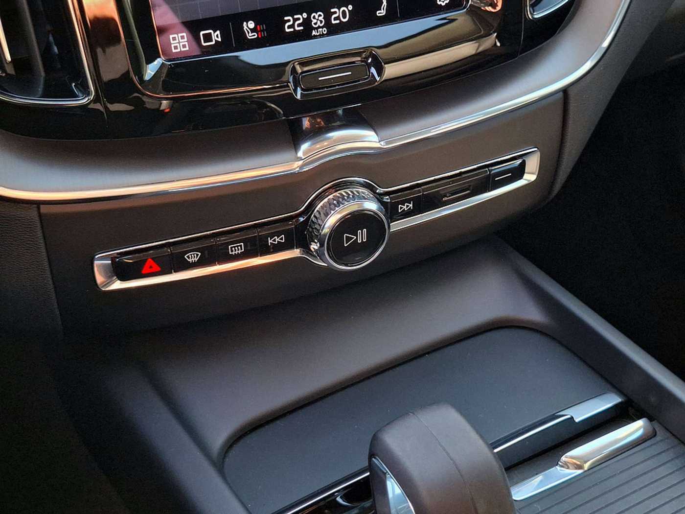Volvo  T6 Inscription Expression Recharge AWD