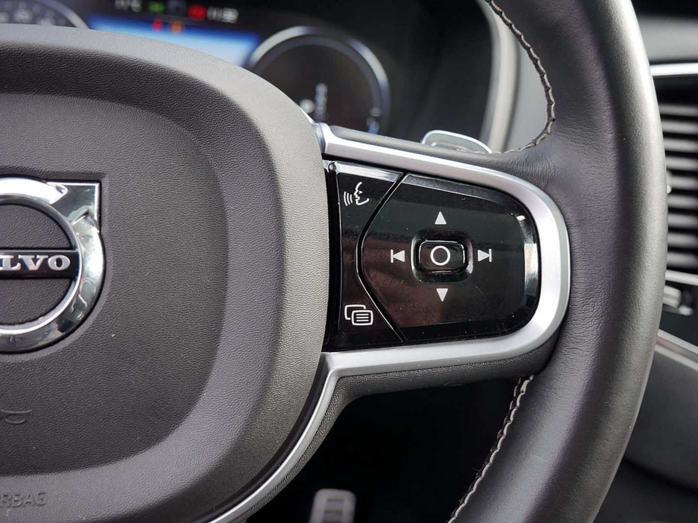 Volvo  T8 R-Design Recharge AWD ACC STANDHZ LED