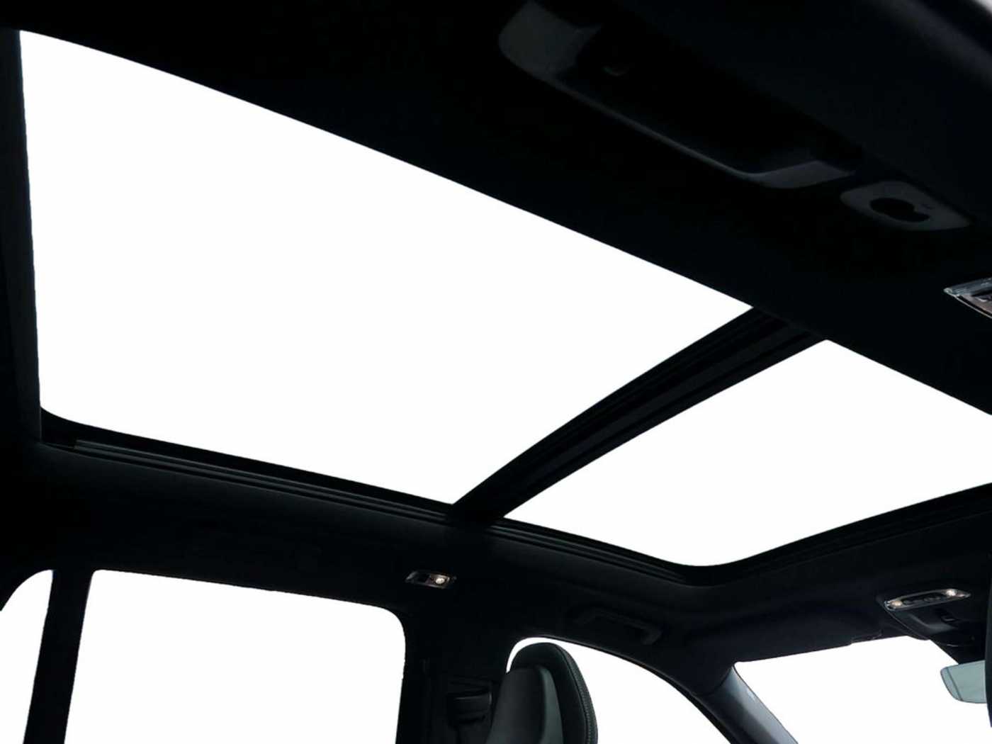 Volvo  T8 R-Design Recharge AWD ACC STANDHZ LED