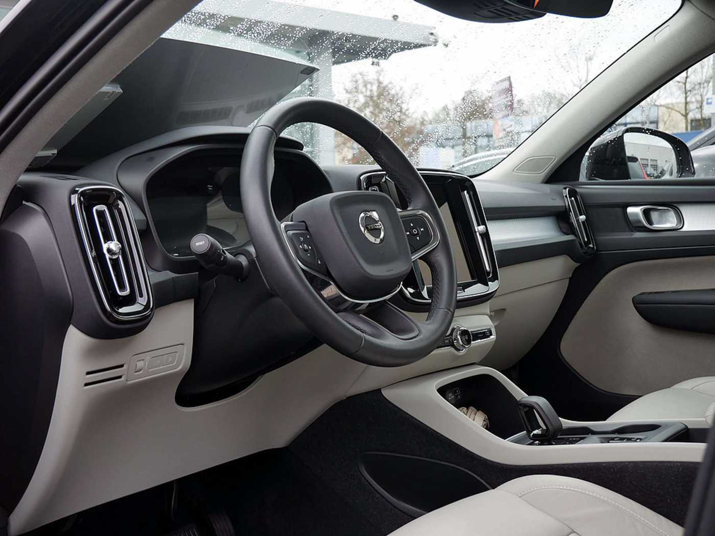 Volvo  T4 Inscription Expression Recharge Plug-In Hybrid