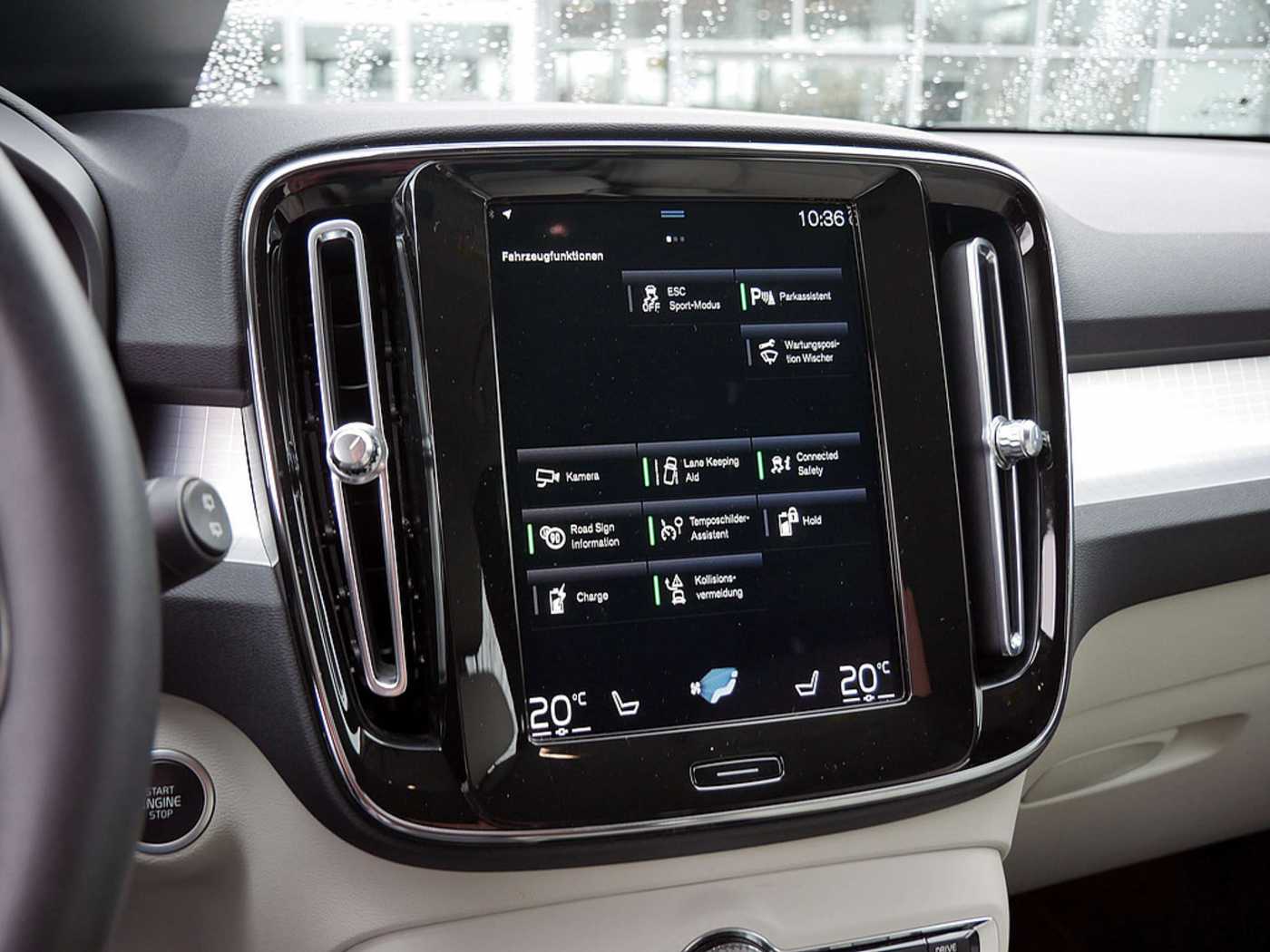 Volvo  T4 Inscription Expression Recharge Plug-In Hybrid