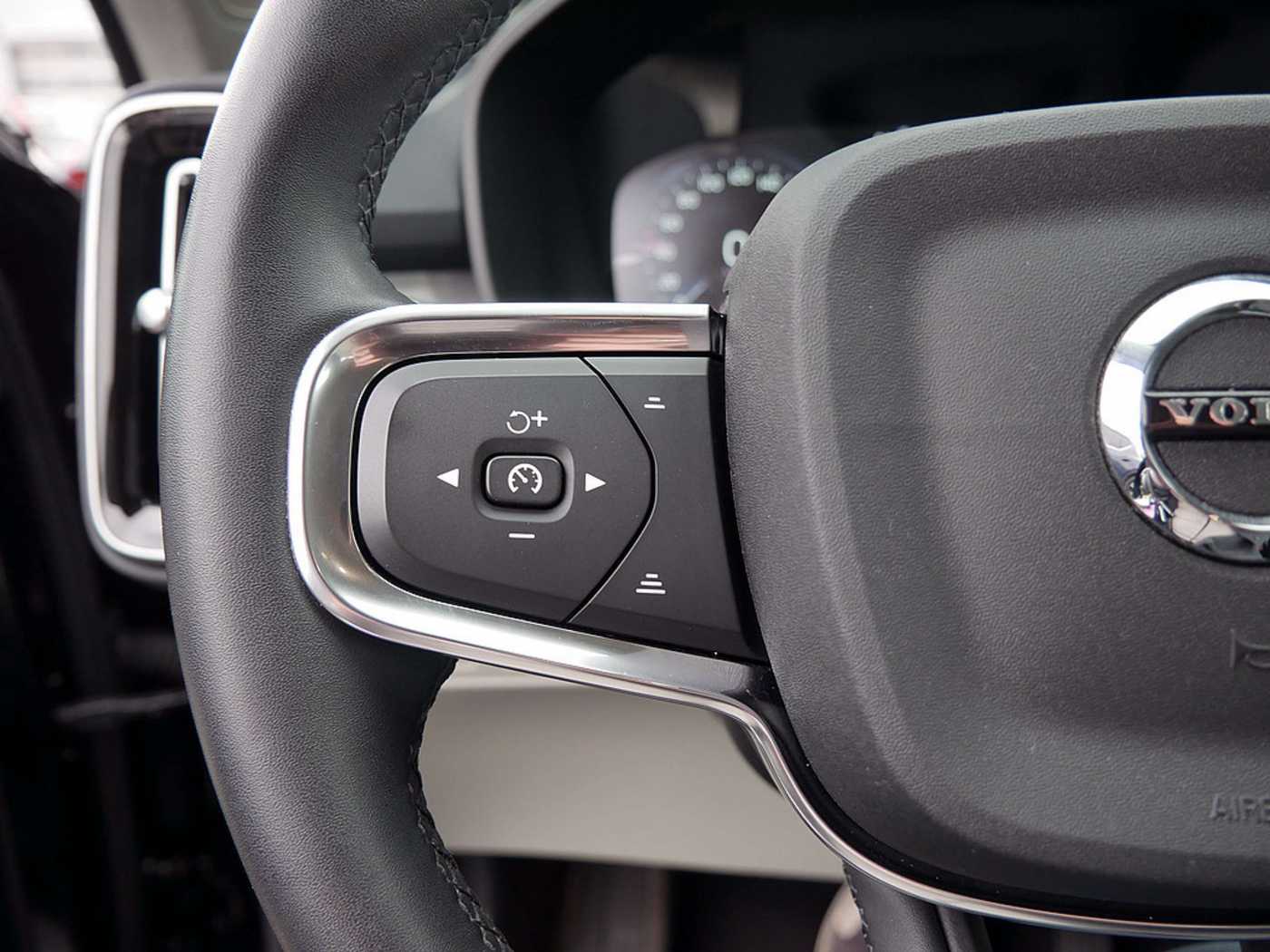 Volvo  T4 Inscription Expression Recharge Plug-In Hybrid