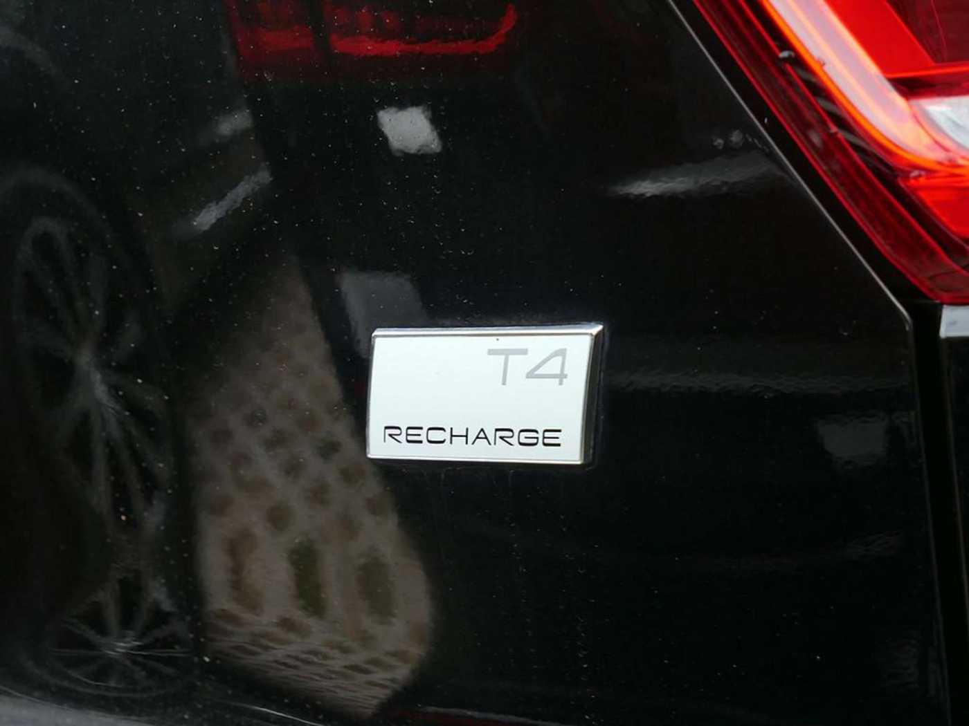 Volvo  T4 Inscription Expression Recharge Plug-In Hybrid