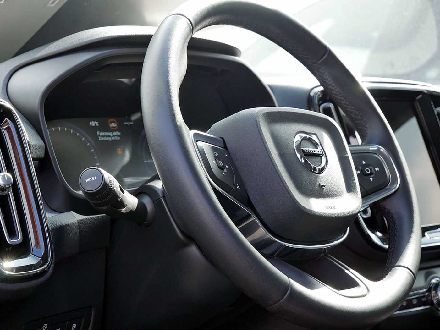 Volvo  T4 Inscription Expression Recharge LED